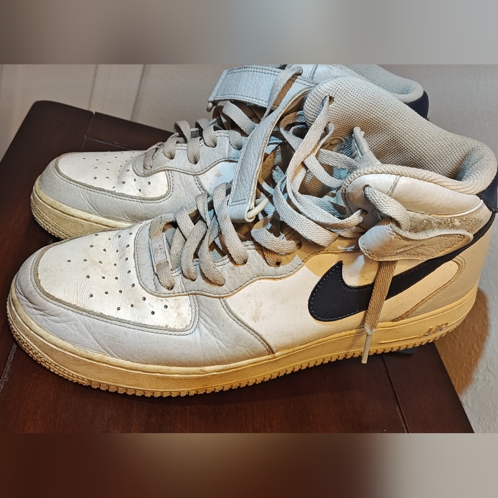 Nike Air Force 1 Mid '07 Neutral Gray - Size 11 (Fair Condition)